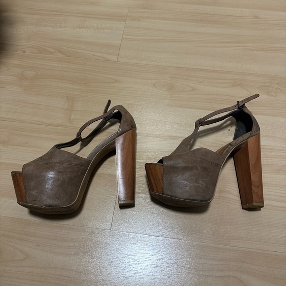 platform heels size 8 - Picture 3 of 3